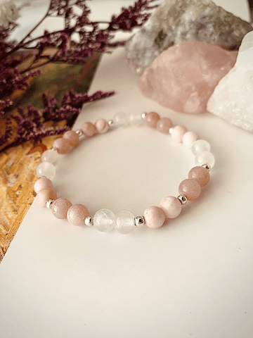 Pulsera femenina confeccionada con Selenita, Jaspe Cebra Rosa y Piedra Luna Durazno