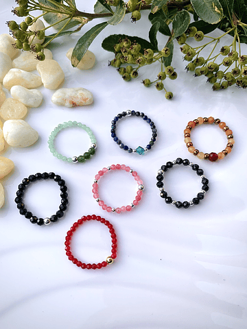 Anillos creados con piedras naturales mini facetadas