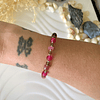 Pulsera creada con piedras chatas de Jade Rosa y Ágatas en tono fucsia 3