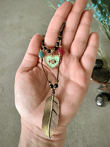 Conjunto de collar doble y aros, creado con Jade en variados colores y Ónix negro mate