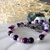 Pulsera femenina creada con Ágatas en matices morados 3