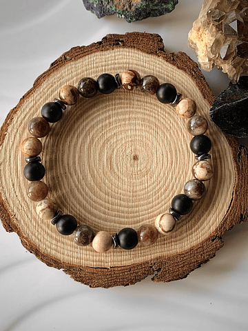 Pulsera masculina creada con Jaspe Cebra, Jade café, Ónix negro mate y anillos de Hematitas