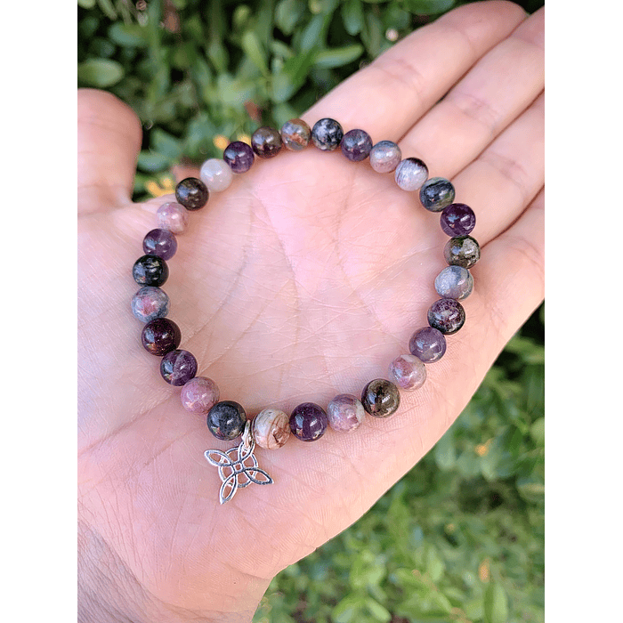 Pulsera femenina con Turmalinas sandía, Amatistas y Nudo de bruja en plata ley 925 1