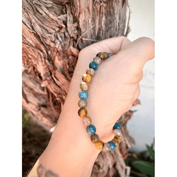 Pulsera unisex creada con Labradoritas, Ojo de Tigre y Apatitas azules 2