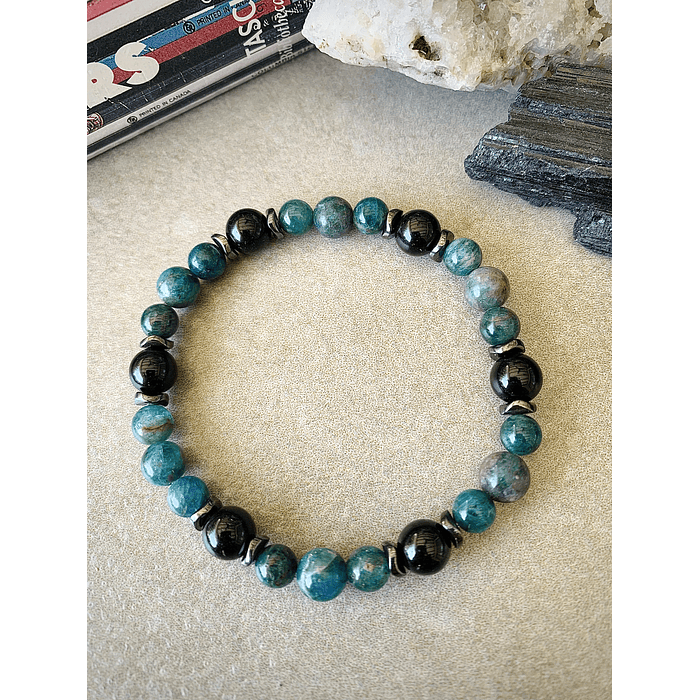 Pulsera masculina con Apatitas azules, Ónix negro y anillos de Hematitas 1