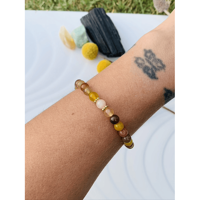 Pulsera con Ágata vena de dragón, amarilla y rosa, con una Kunzita en el centro y s 3