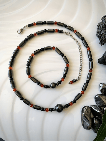 Conjunto femenino de choker y pulsera, con Hematitas, Ónix negro mate y Cornalinas