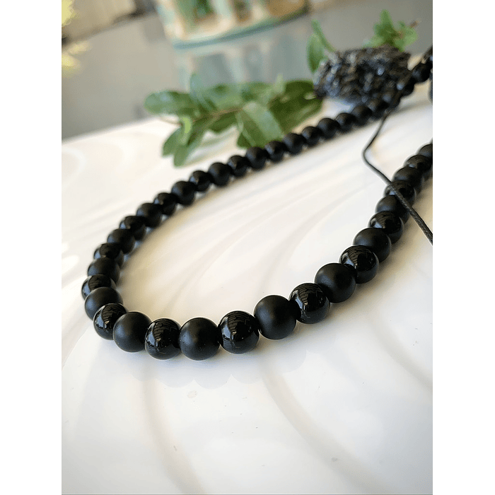 Collar choker femenino de hilo ajustable, creado con Ónix negro mate y Ónix brillante 2