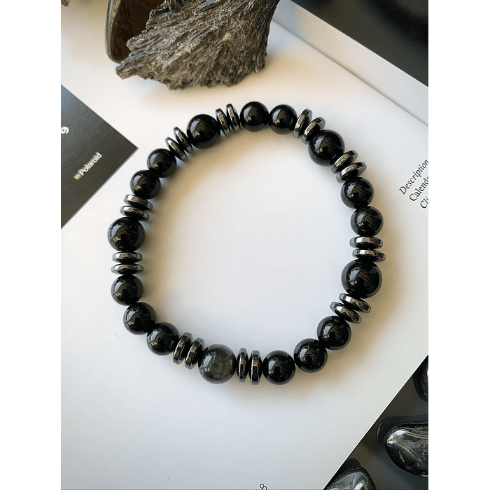 Pulsera masculina con Turmalinas, Ónix negro, Hematitas y Ojo de halcón. 1