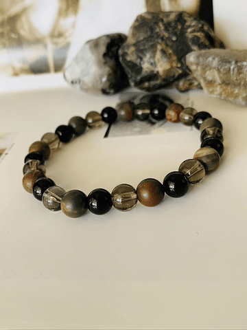 Pulsera masculina creada con Jaspe Picasso, Cuarzo ahumado y Ónix negro brillante.