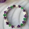 Pulsera femenina creada con cristales de Amatistas, Cuarzo cristal y Ágatas verdes cúbicas, 1