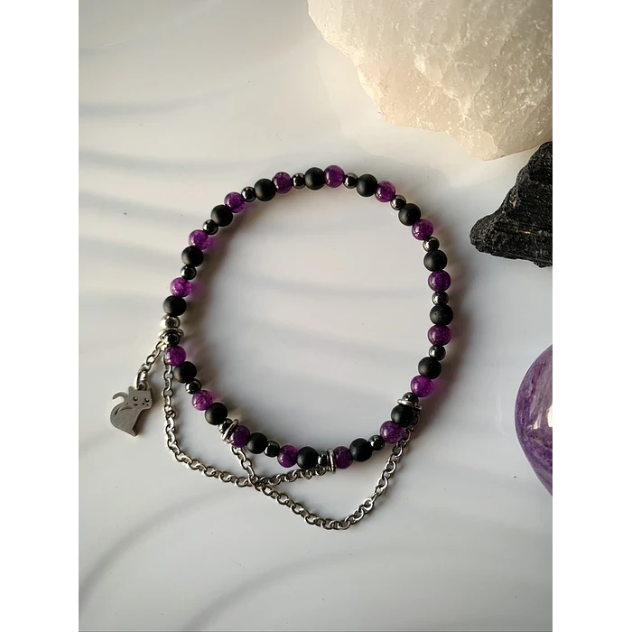 Pulsera femenina creada con Ágatas moradas, Hematitas y Ónix negro mate 1