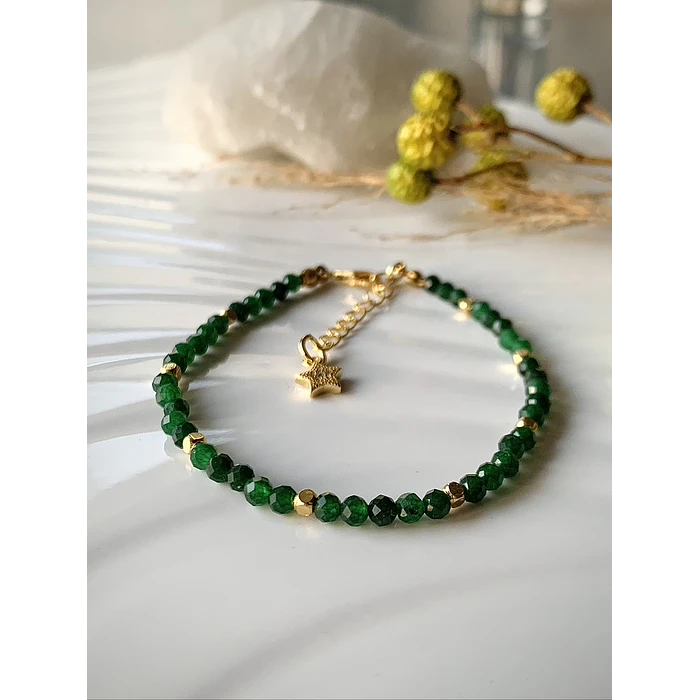 Pulsera femenina creada con Aventurinas verdes facetadas 2