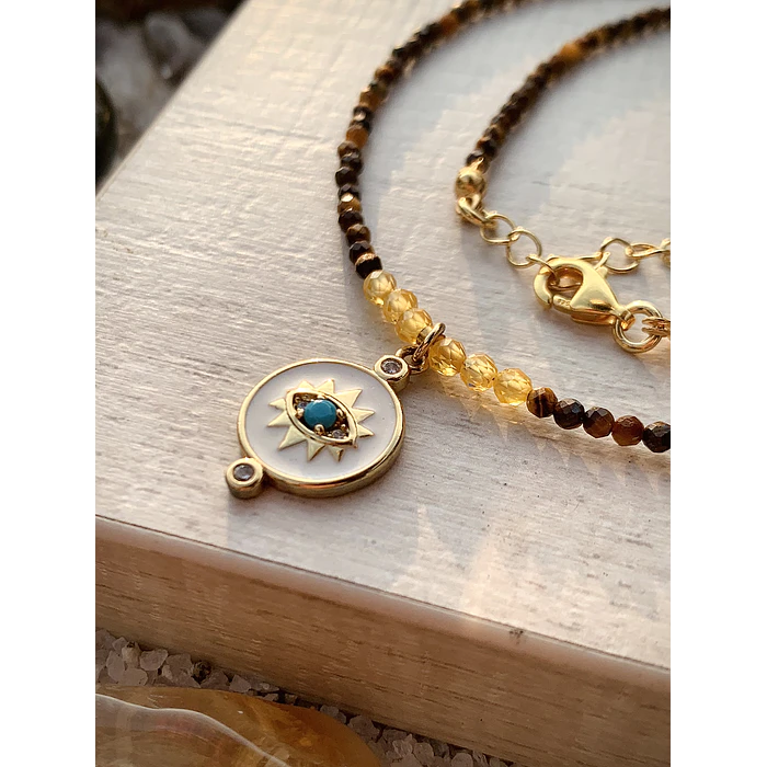 Choker femenino creado con cristales mini facetados de Ojo de tigre 3