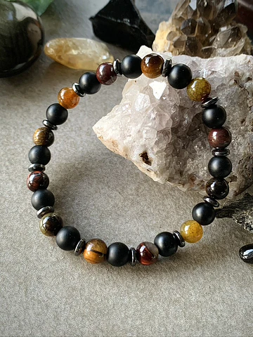 Pulsera masculina con Ónix negro mate,Ojo de tigre, Ojo de buey, Ágata vena de dragón y Hematitass