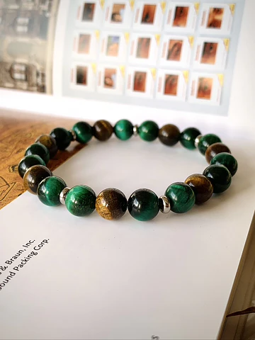 Pulsera unisex creada con piedras de Ojo de tigre y Ojo de gato verde