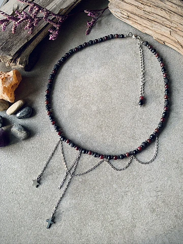 Choker creado con Piedra Volcánica, Granate y Ónix negro mate