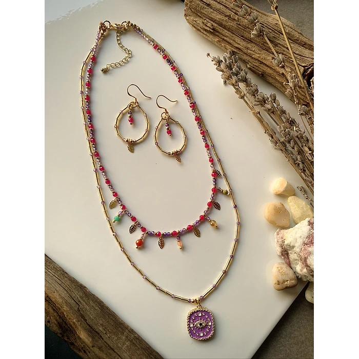 Conjunto de collar doble y aros elaborado con cristales facetados de Rubí rosado y circonitas moradas 1