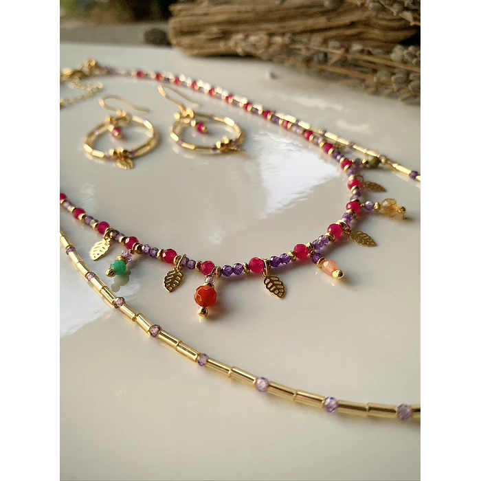 Conjunto de collar doble y aros elaborado con cristales facetados de Rubí rosado y circonitas moradas 3
