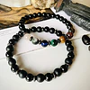 Set de pulseras masculinas creado para quienes buscan equilibrio, carácter y una presencia serena. 4