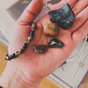 Pulsera unisex creada con Unakita, Ónix negro mate, Cuarzo Ahumado y Hematita. 4