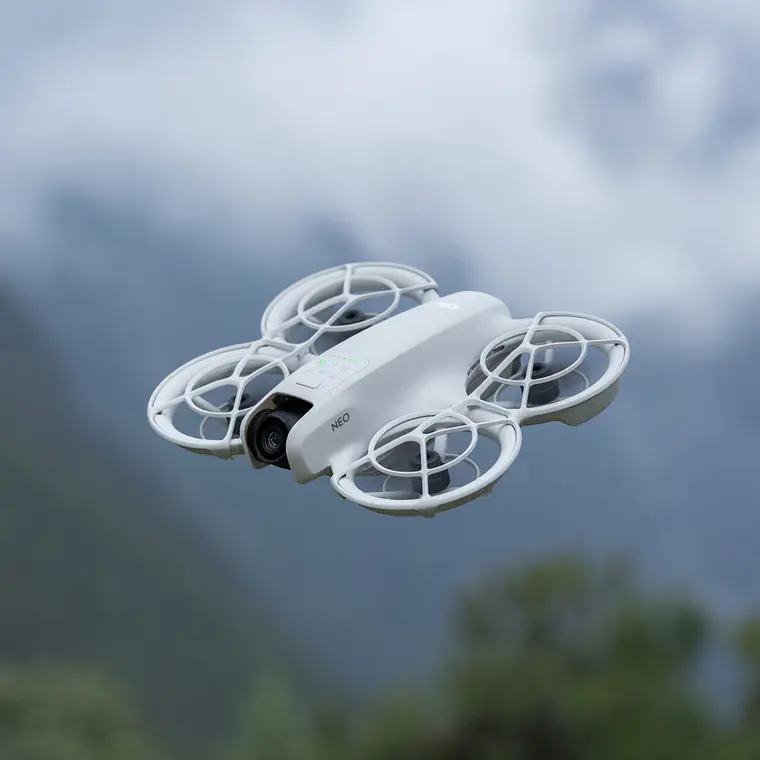 Drone DJI Neo - Fly More Combo 2