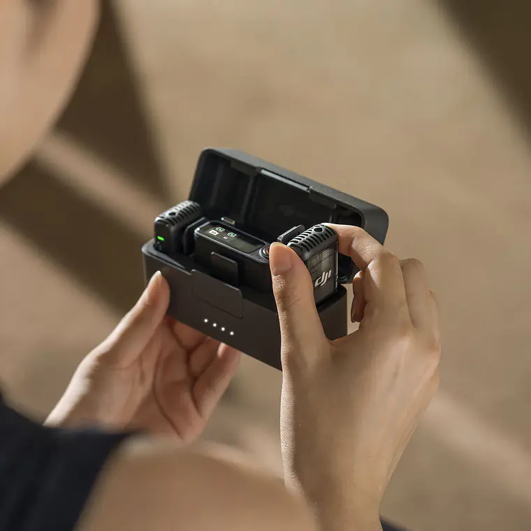 Micrófono Dual Inalámbrico DJI Mic 2 con Case de Carga 4