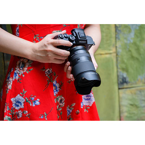 Lente Tamron 28-200 mm f/2.8-5.6 Di III RXD para Sony