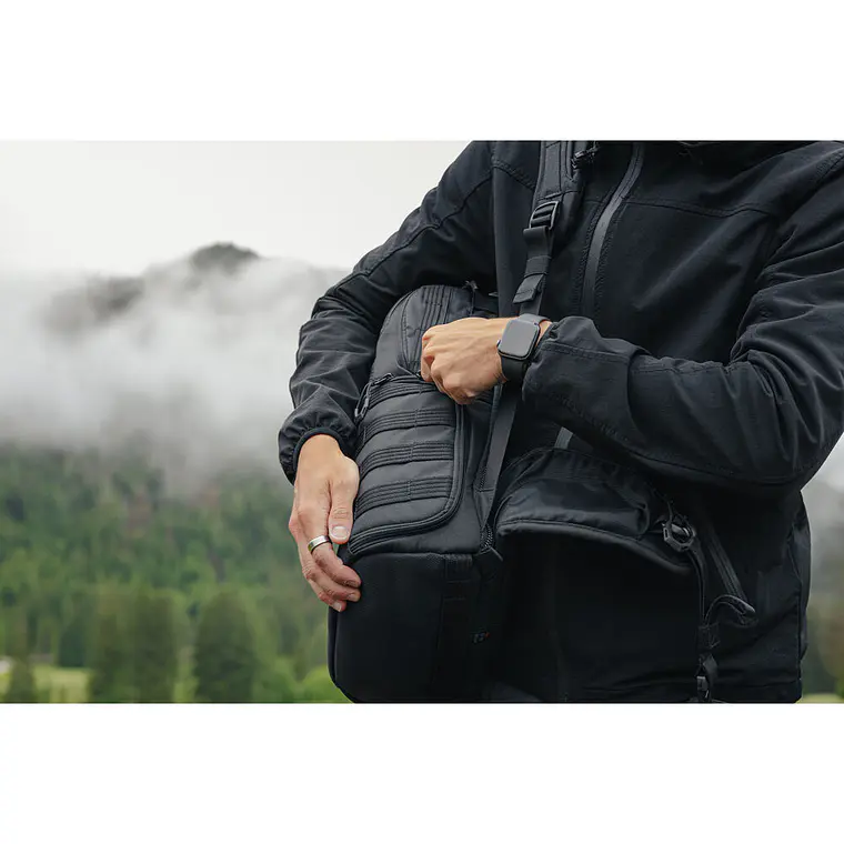 Mochila para cámara y portátil Lowepro ProTactic BP 350 AW II Negra 12