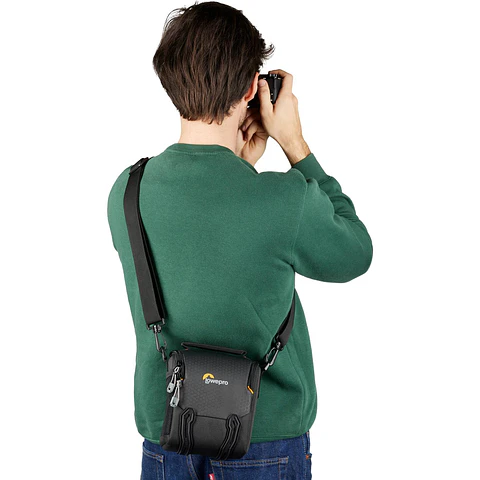 Bolso de hombro para cámara Lowepro Adventura SH 120 III