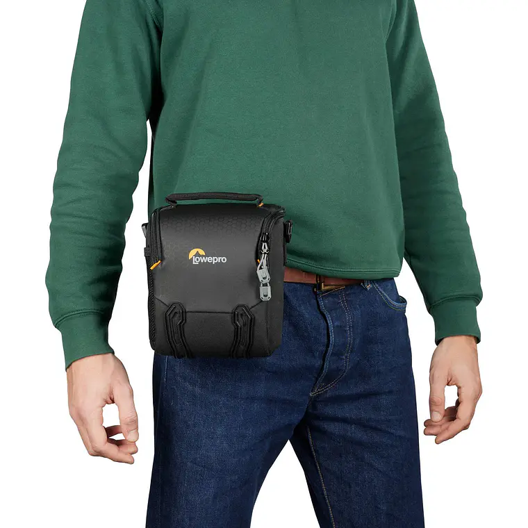 Bolso de hombro para cámara Lowepro Adventura SH 120 III 8