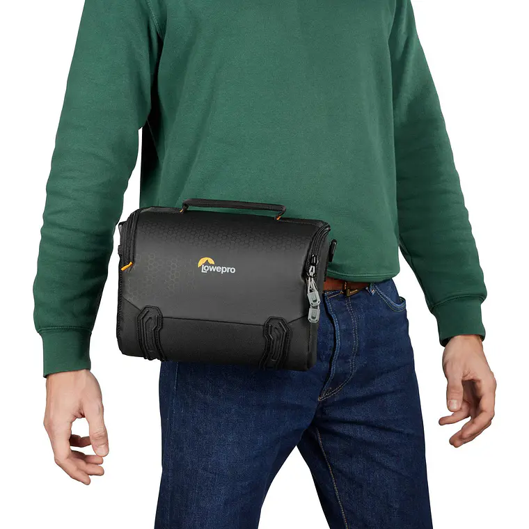 Bolso de hombro para cámara Lowepro Adventura SH 160 III 8