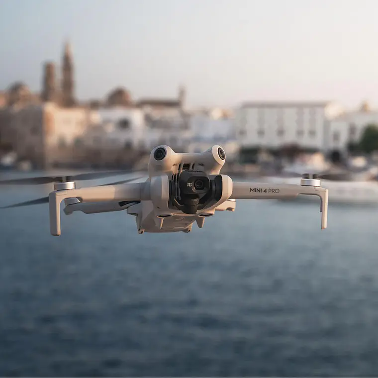 Drone DJI Mini 4 Pro - Fly More Combo Plus (DJI RC 2) 2