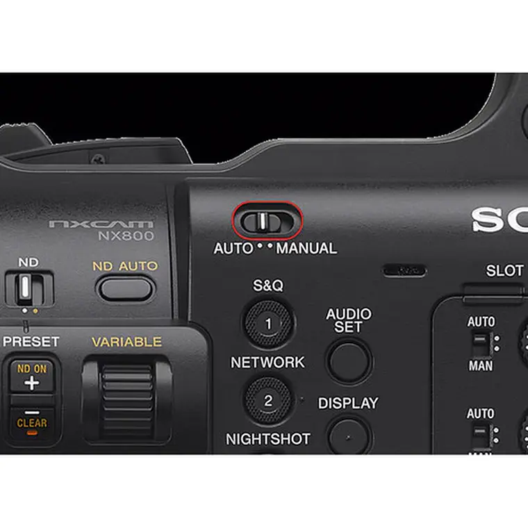 Videocámara Profesional Sony HXR-NX800 11