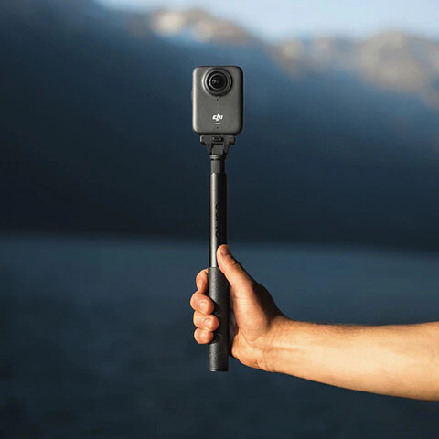 Cámara DJI Osmo 360 Adventure Combo