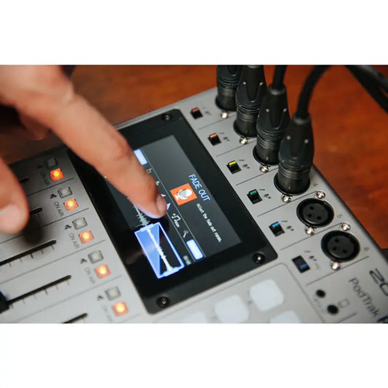 Grabador Multipista Zoom PodTrak P8 10