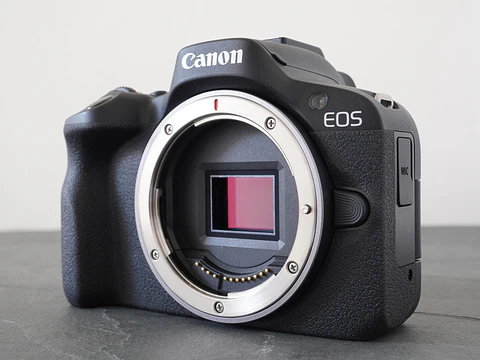Cámara Canon Mirrorless EOS R50 Body