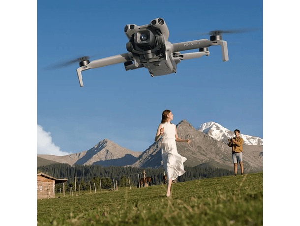 Drone DJI Mini 5 Pro Fly More Combo Plus con Control DJI RC2