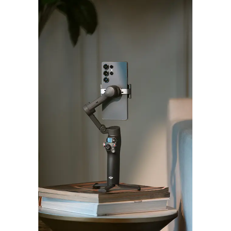 DJI Osmo Mobile 8 13