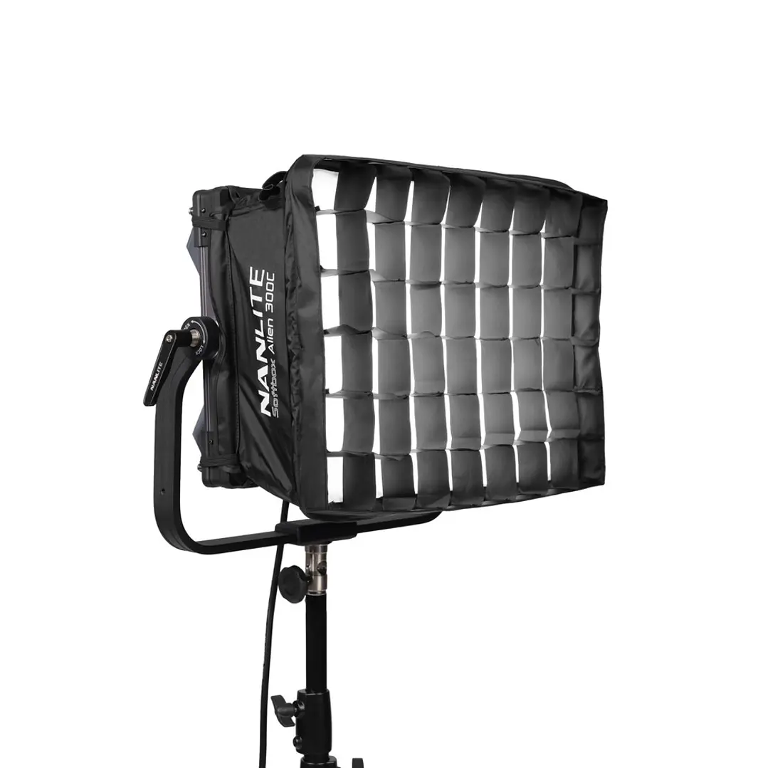 Softbox Nanlite con Grilla para Alien 300C 1