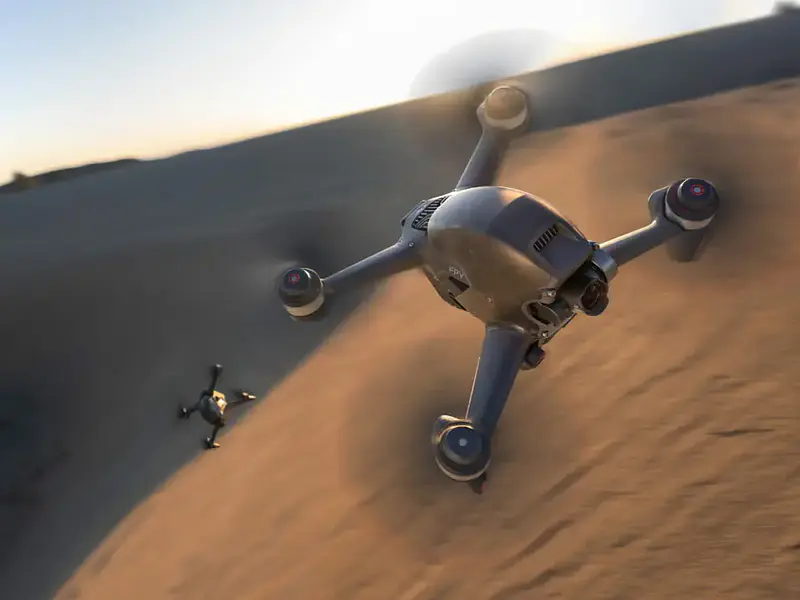 ¿Qué es FPV en drones? Guía completa para entender el vuelo en primera persona