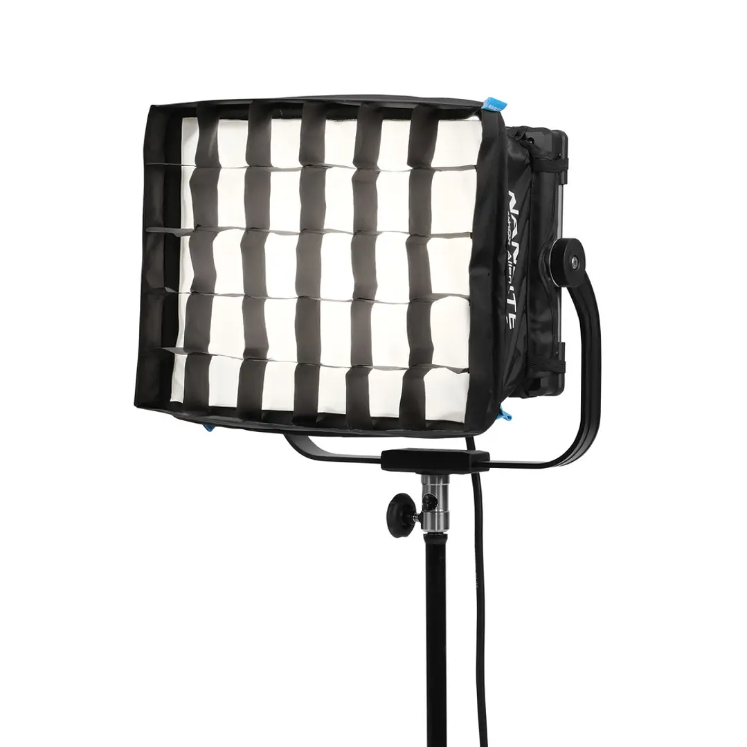 Softbox Nanlite con Grilla para Alien 150C 3