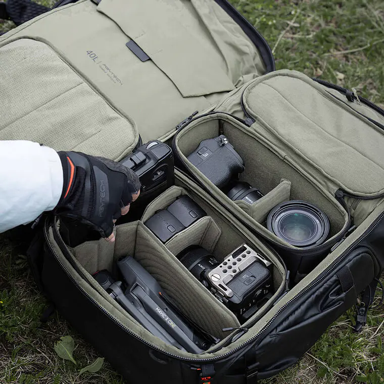 Mochila PGYTECH OnePro Flex 30L con Insert Mediano - Negro 4