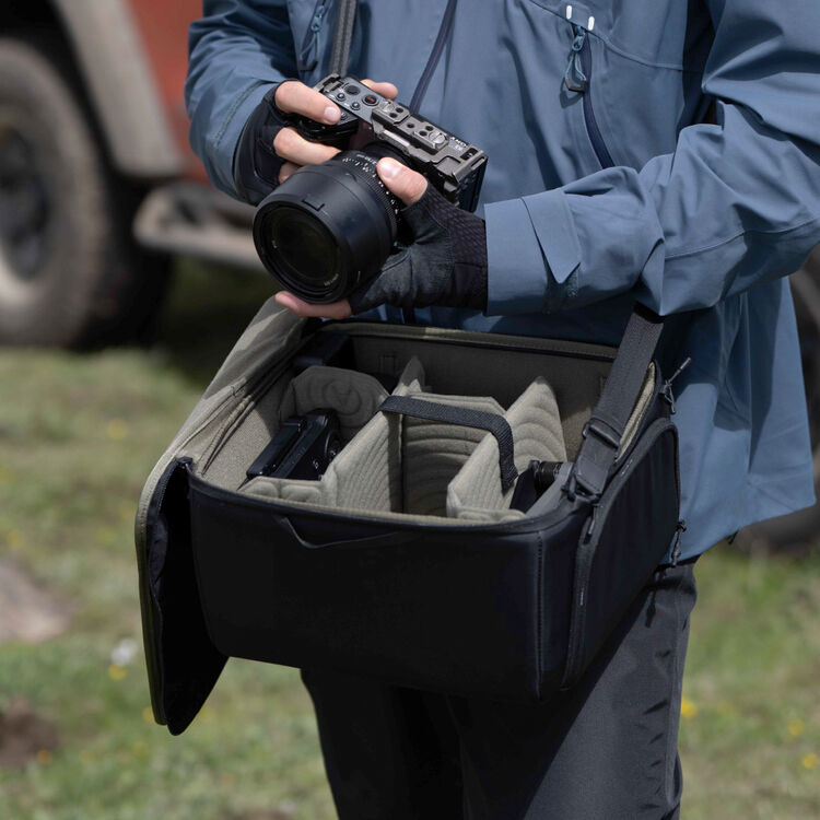 Mochila PGYTECH OnePro Flex 30L con Insert Mediano - Negro 11