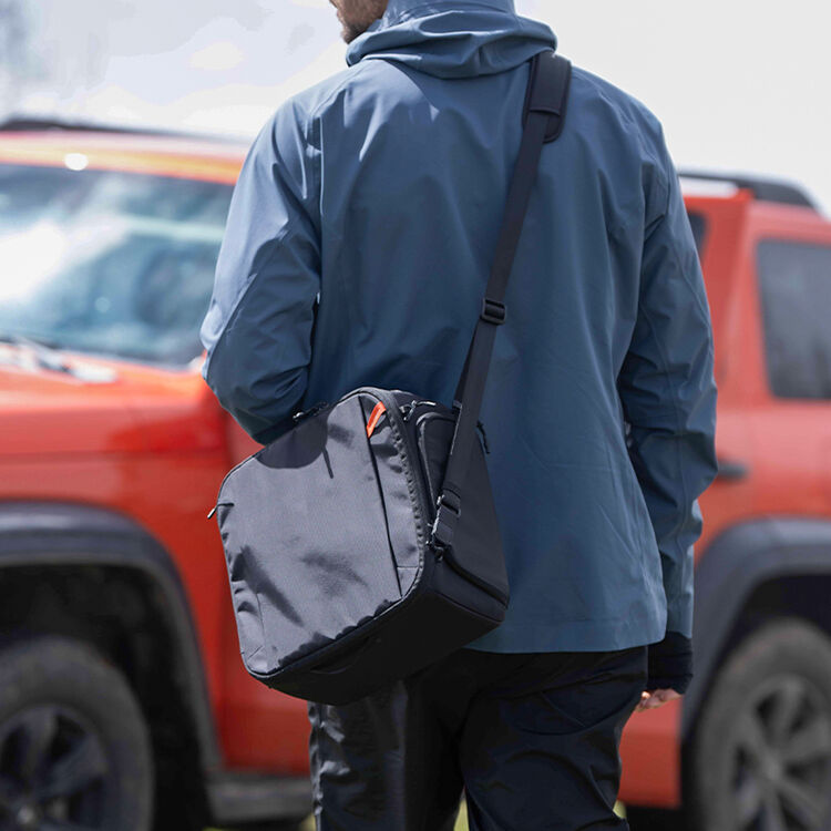 Mochila PGYTECH OnePro Flex 30L con Insert Mediano - Negro 10