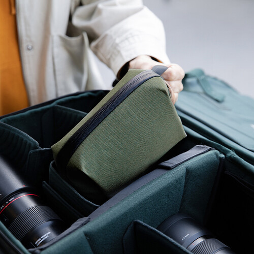 Estuche PGYTECH Tech Organizer - Verde Musgo 2