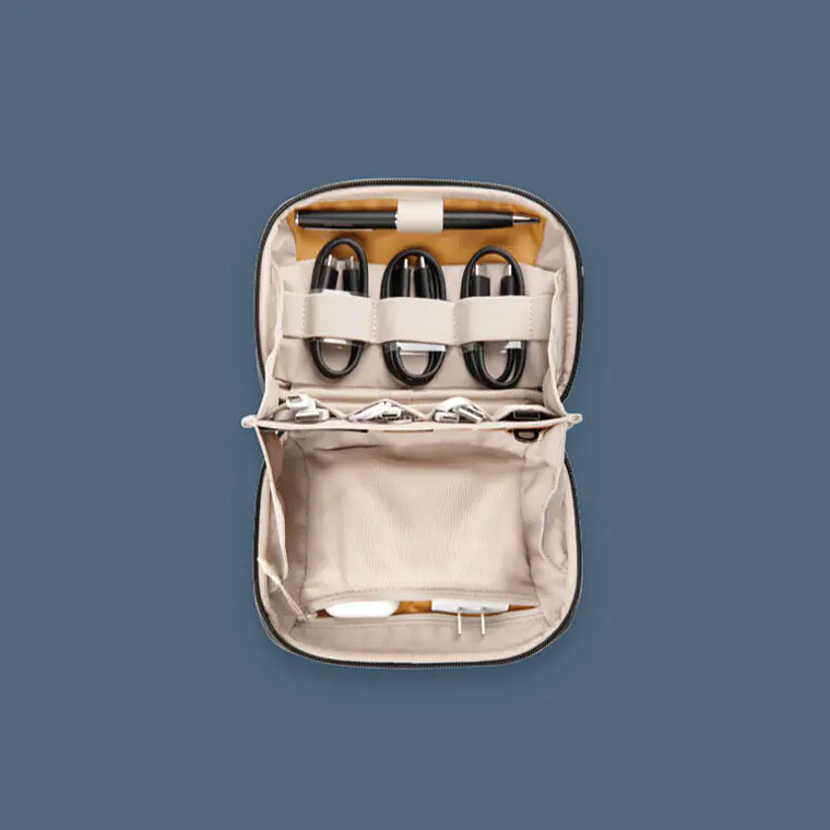 Estuche PGYTECH Tech Organizer - Negro 7