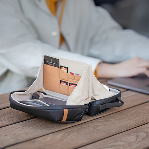 Estuche PGYTECH Mini Tech Organizer - Negro