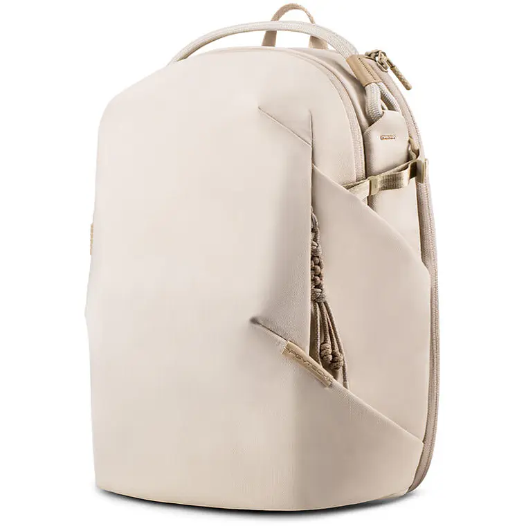 Mochila PGYTECH OneGo Lite 16L - Crema 1