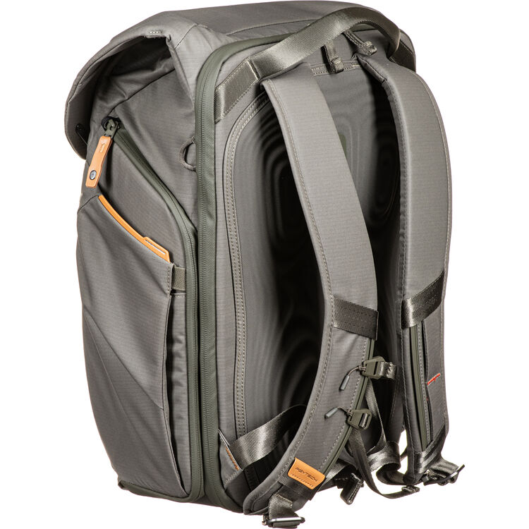 Mochila PGYTECH OneGo 2 de 20L - Verde Pino 7